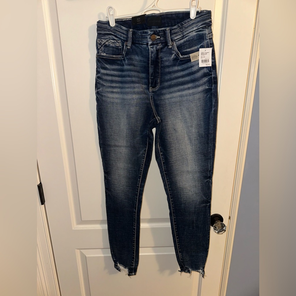 NWT Buckle Black, Ankle Skinny Jeans, Size 28 x 27 Regular